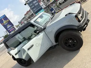 Ford Bronco Sport Badlands AWD 2023 Ivory