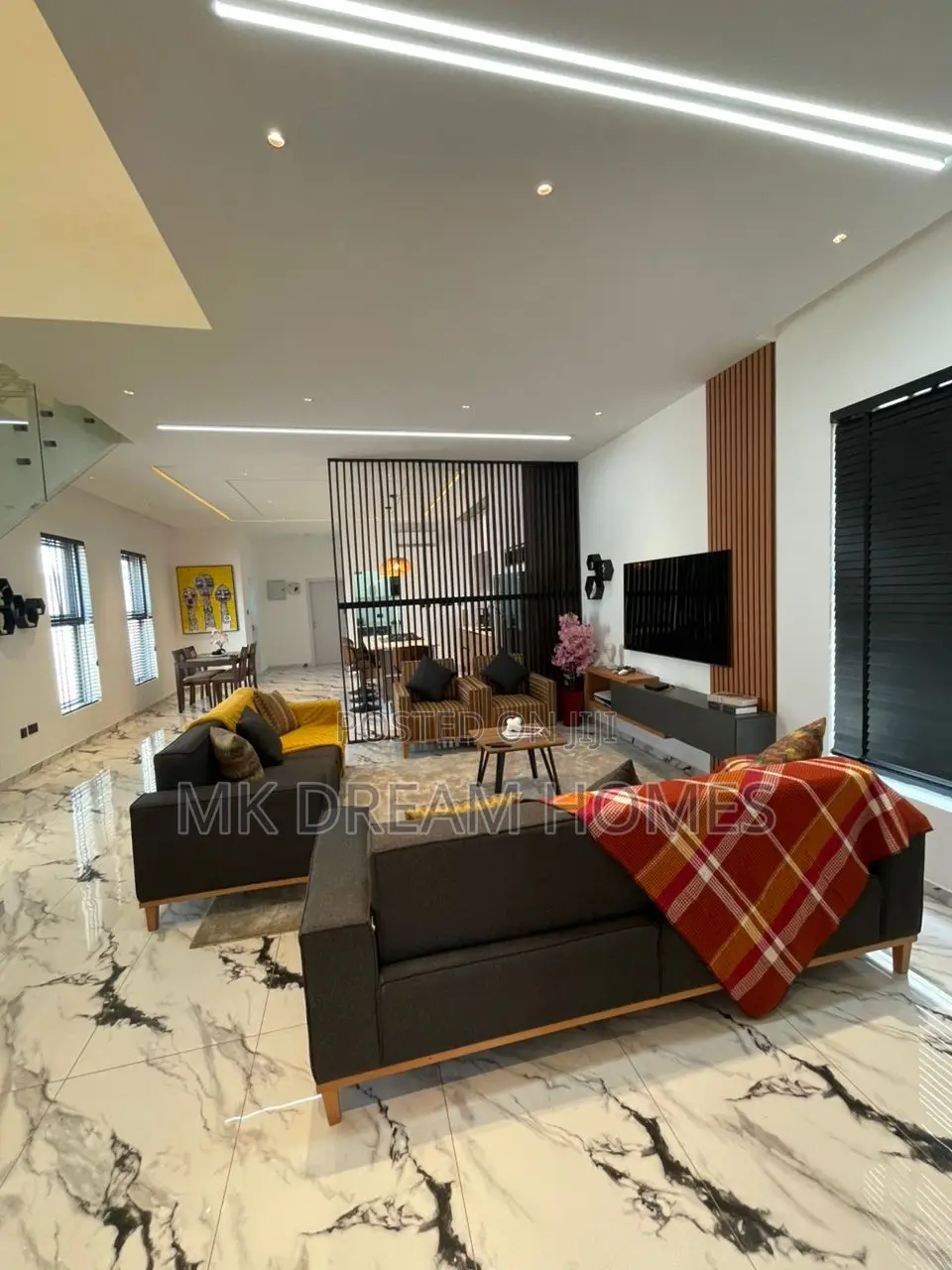 Furnished 4bdrm Mansion in School Junction for rent