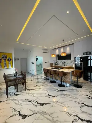 Furnished 4bdrm Mansion in School Junction for rent