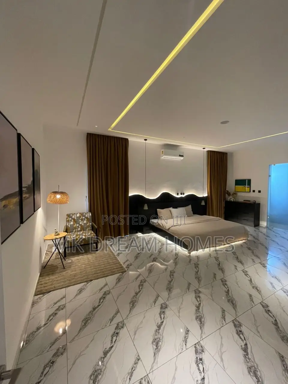 Furnished 4bdrm Mansion in School Junction for rent