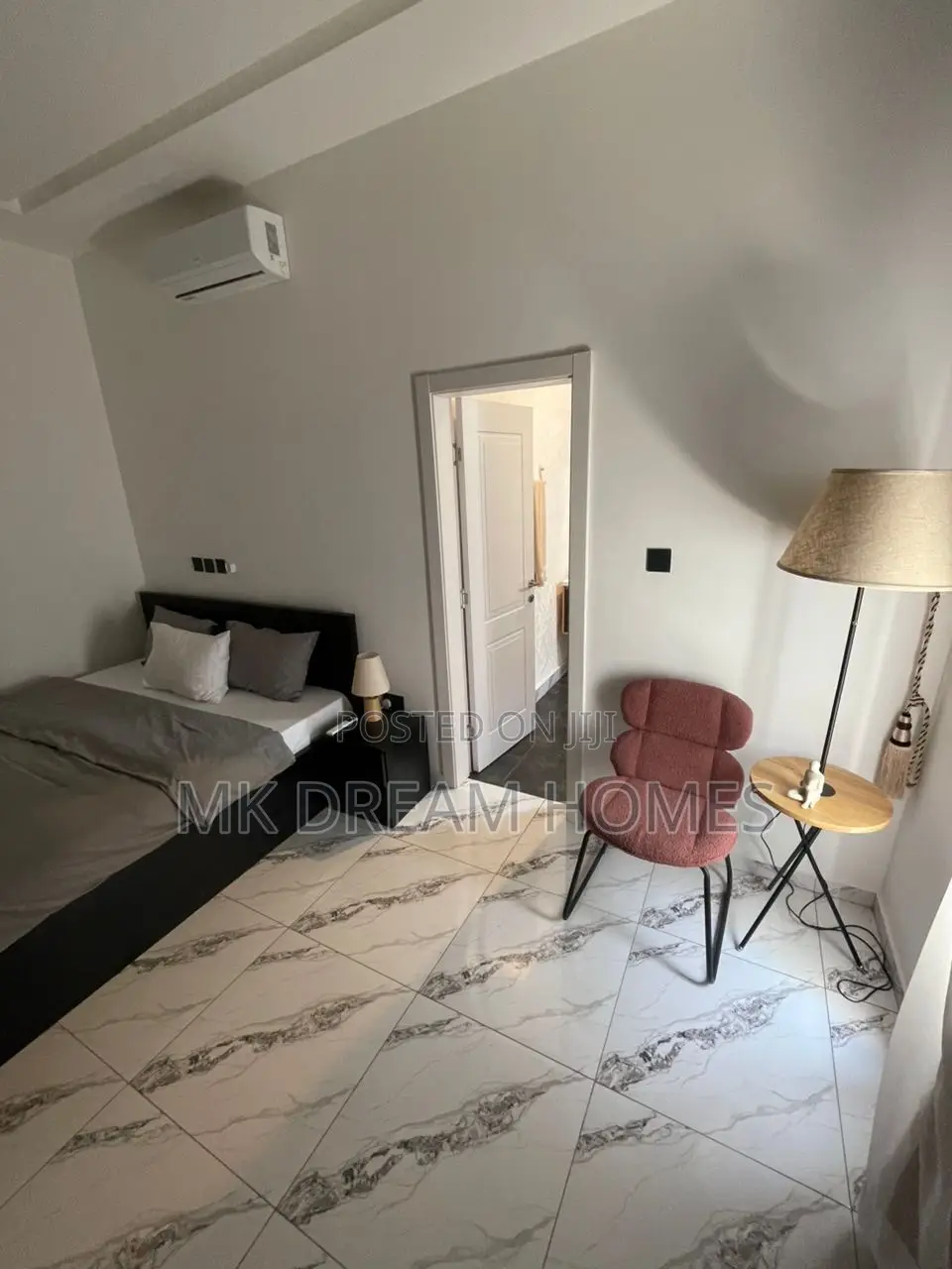 Furnished 4bdrm Mansion in School Junction for rent