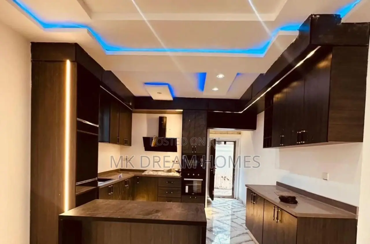 3bdrm House in School Junction for sale