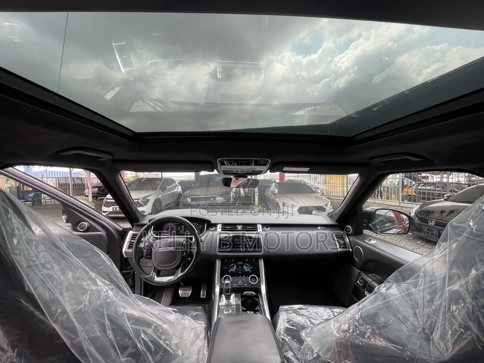 Land Rover Range Rover Sport SVR 4x4 2020 Black