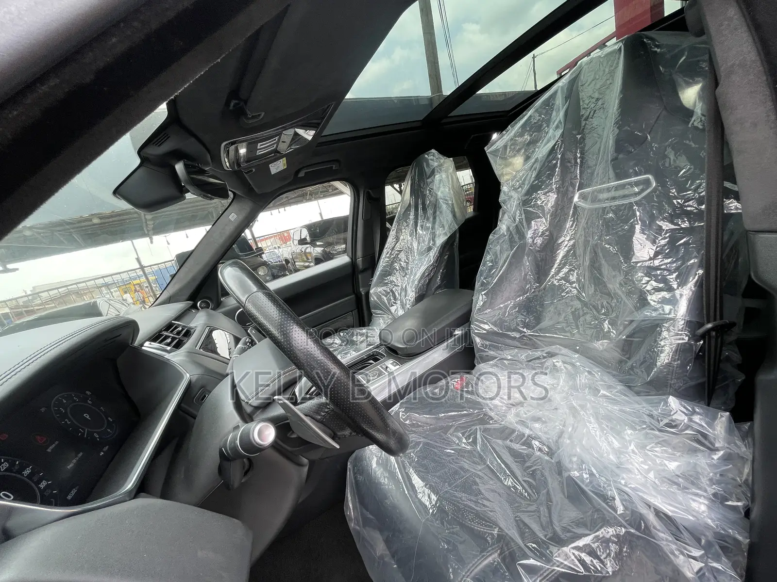 Land Rover Range Rover Sport SVR 4x4 2020 Black