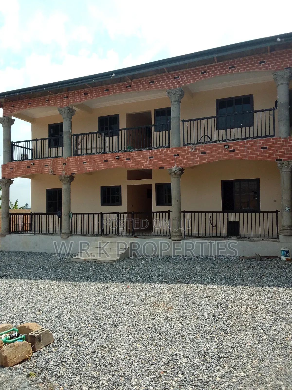 2bdrm Apartment in Pastoria Koforidua, New-Juaben Municipal for rent