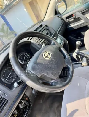 Toyota Land Cruiser 2010 Black