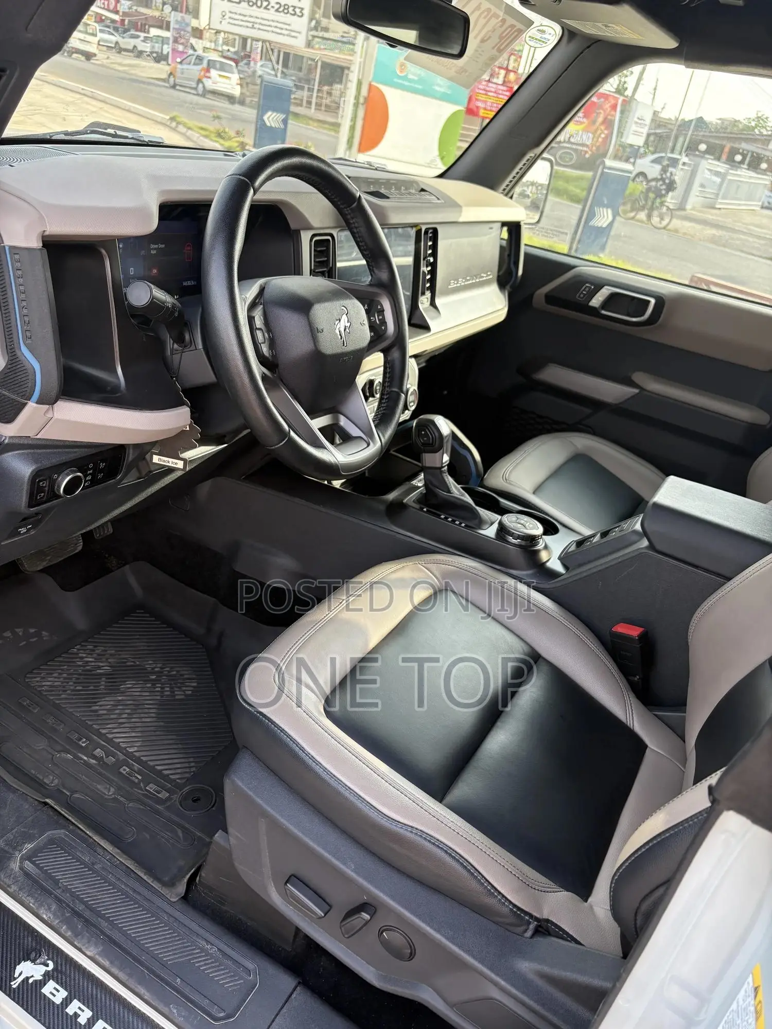 Ford Bronco Sport Badlands AWD 2023 Ivory