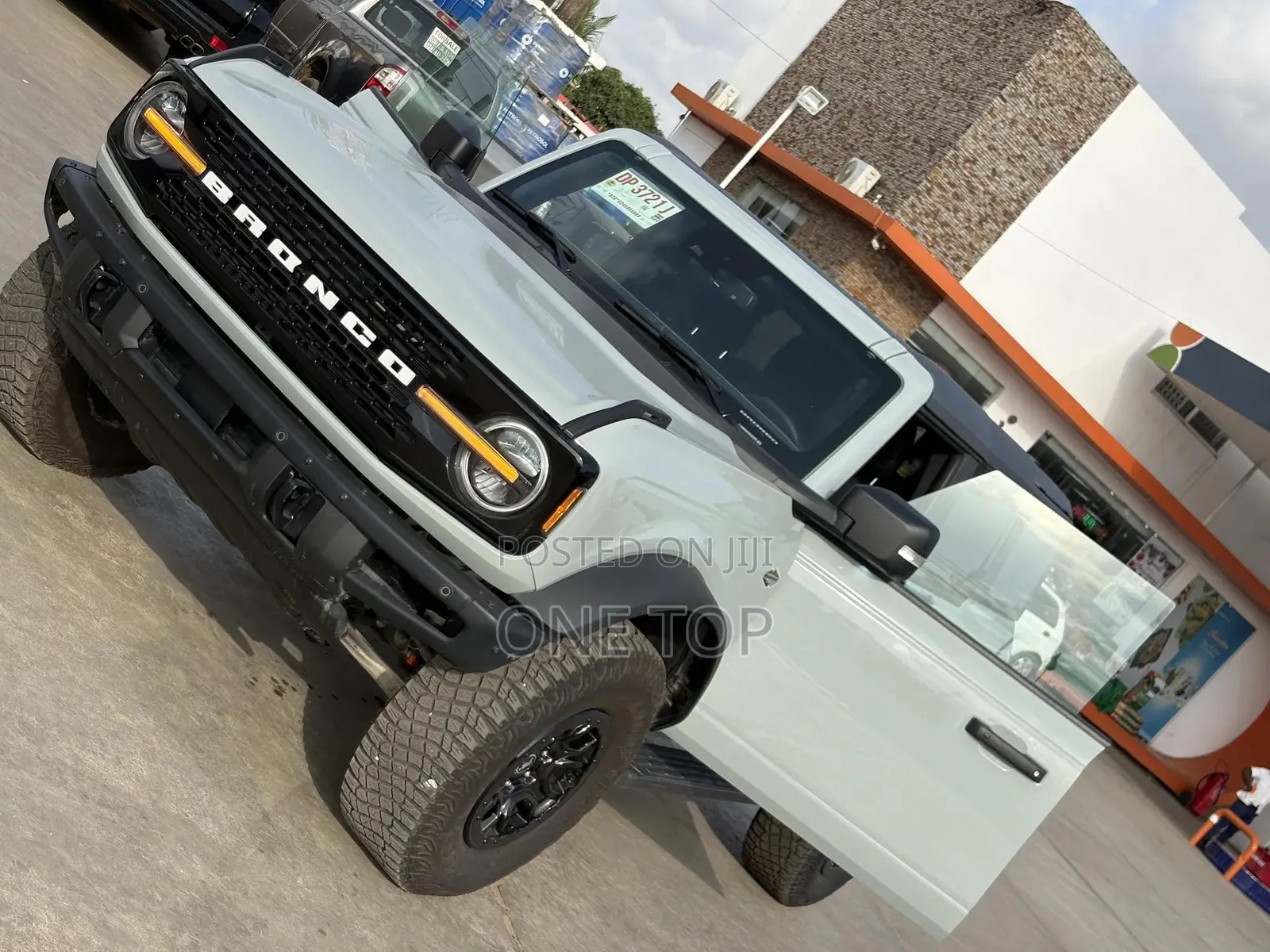 Ford Bronco Sport Badlands AWD 2023 Ivory