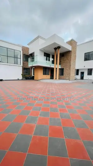 5bdrm Duplex in Hometrust Properties, East Legon for sale