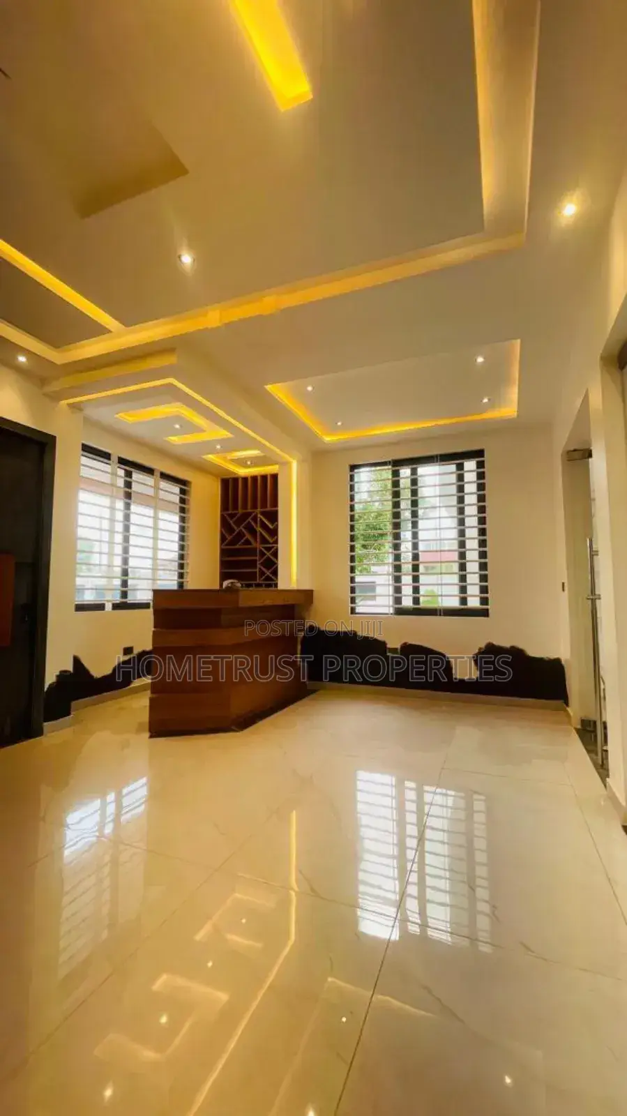 5bdrm Duplex in Hometrust Properties, East Legon for sale