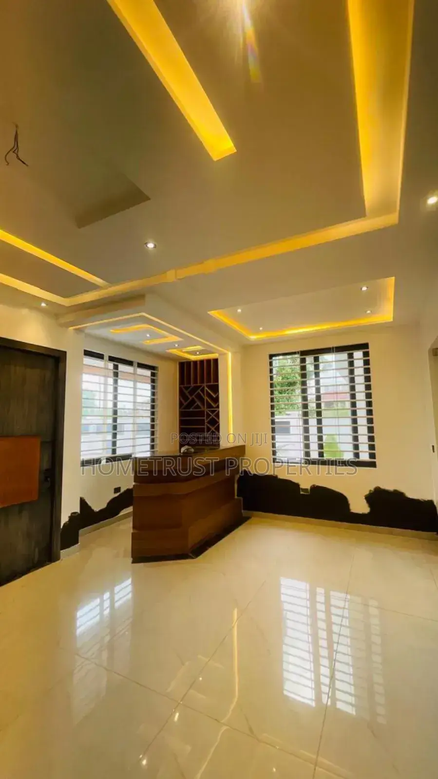 5bdrm Duplex in Hometrust Properties, East Legon for sale