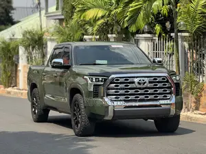 Toyota Tundra 1794 Edition CrewMax 6.5' Bed 2023 Green