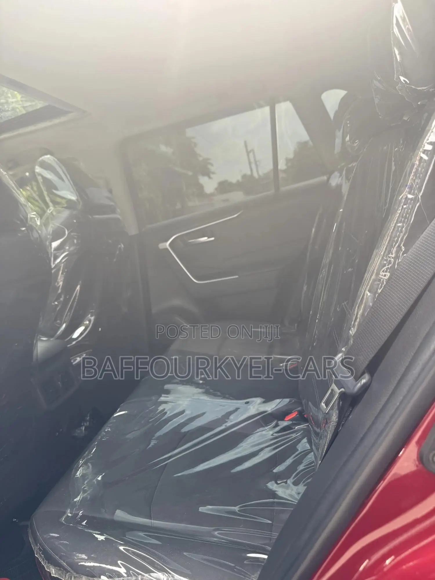 Toyota RAV4 XLE 2022 Red