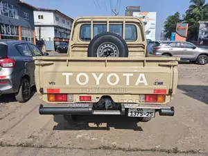 Toyota Land Cruiser 79 Series 2025 Gold