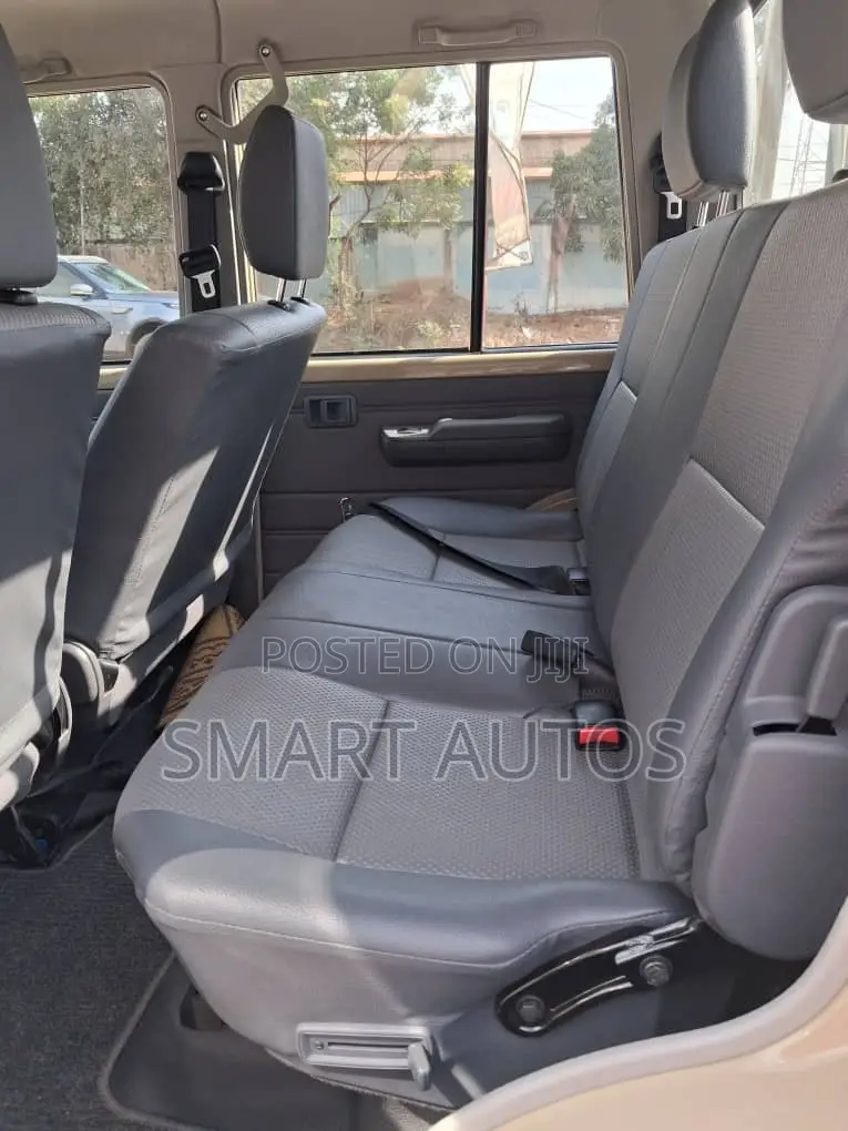 Toyota Land Cruiser 79 Series 2025 Gold
