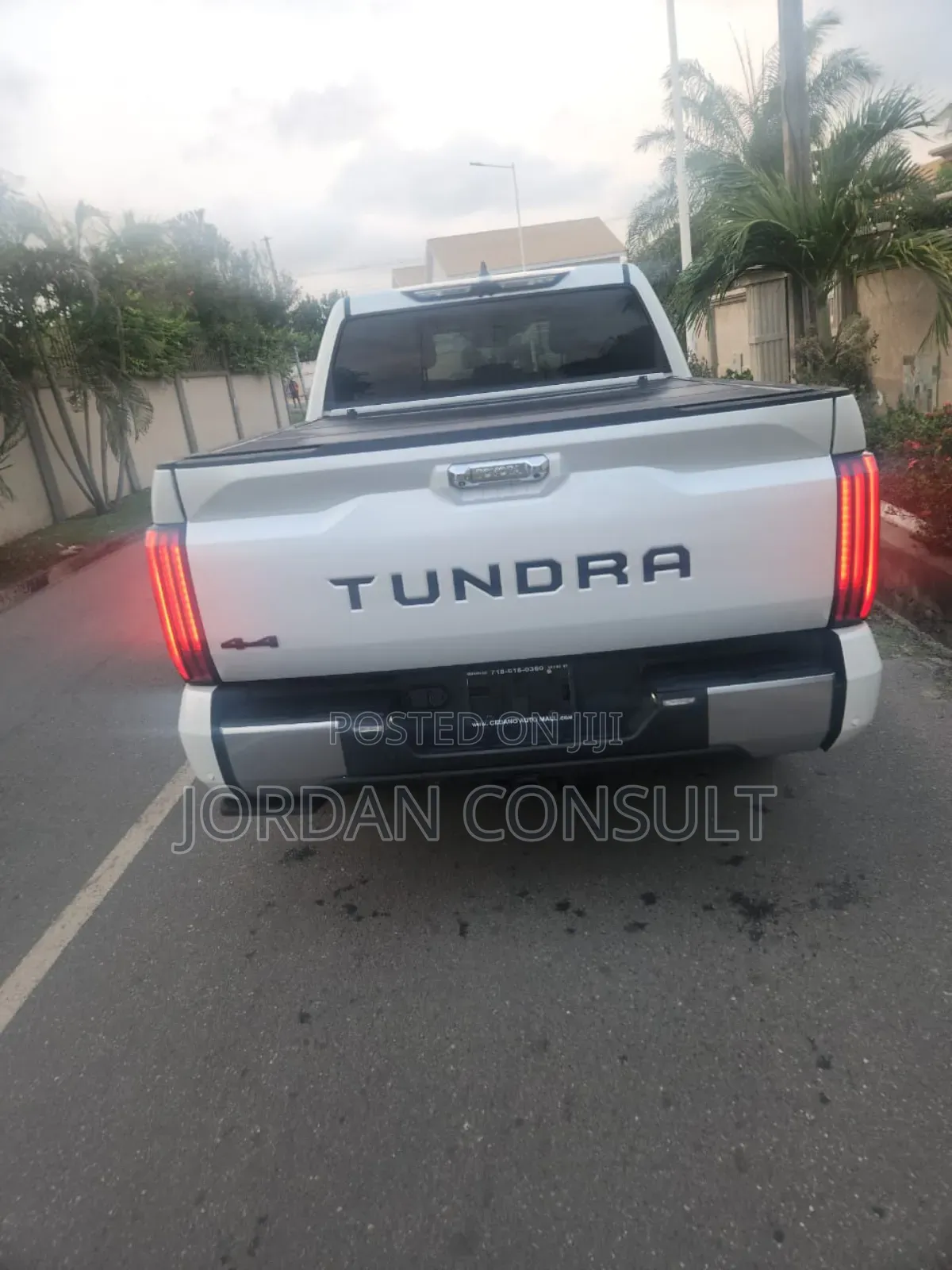 Toyota Tundra Limited Double Cab 6.5' Bed 2024 White