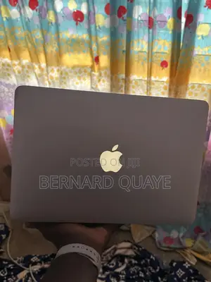 Laptop Apple MacBook Pro 8GB Intel Core I5 SSD 256GB