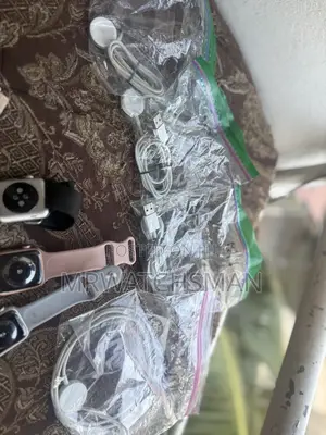 Apple Watches Series 3 and 4’S