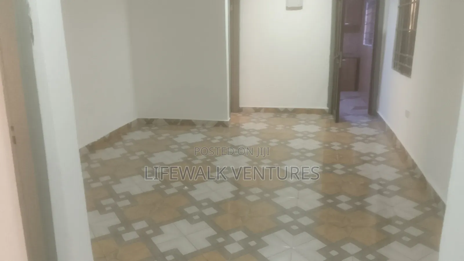 2bdrm Apartment in American House for rent