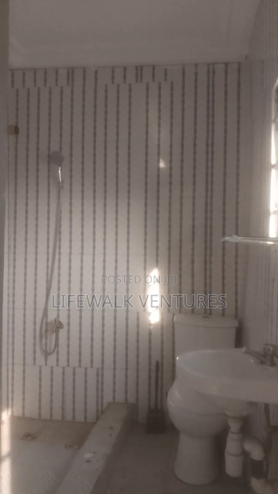 2bdrm Apartment in American House for rent