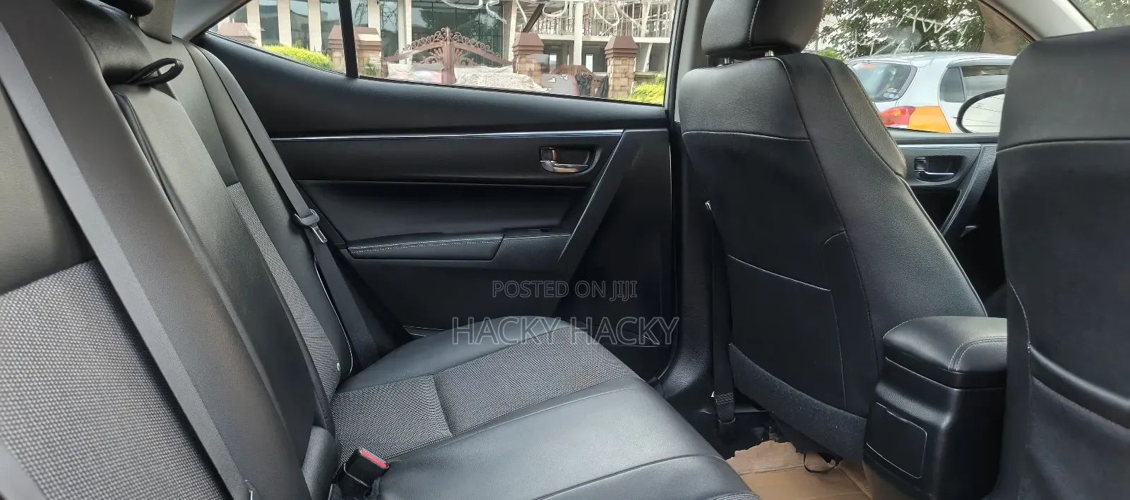 Toyota Corolla S 4dr Sedan (1.8L 4cyl CVT) 2016 Silver