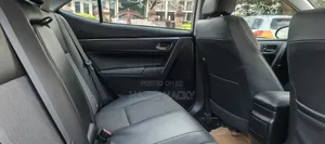 Toyota Corolla S 4dr Sedan (1.8L 4cyl CVT) 2016 Silver
