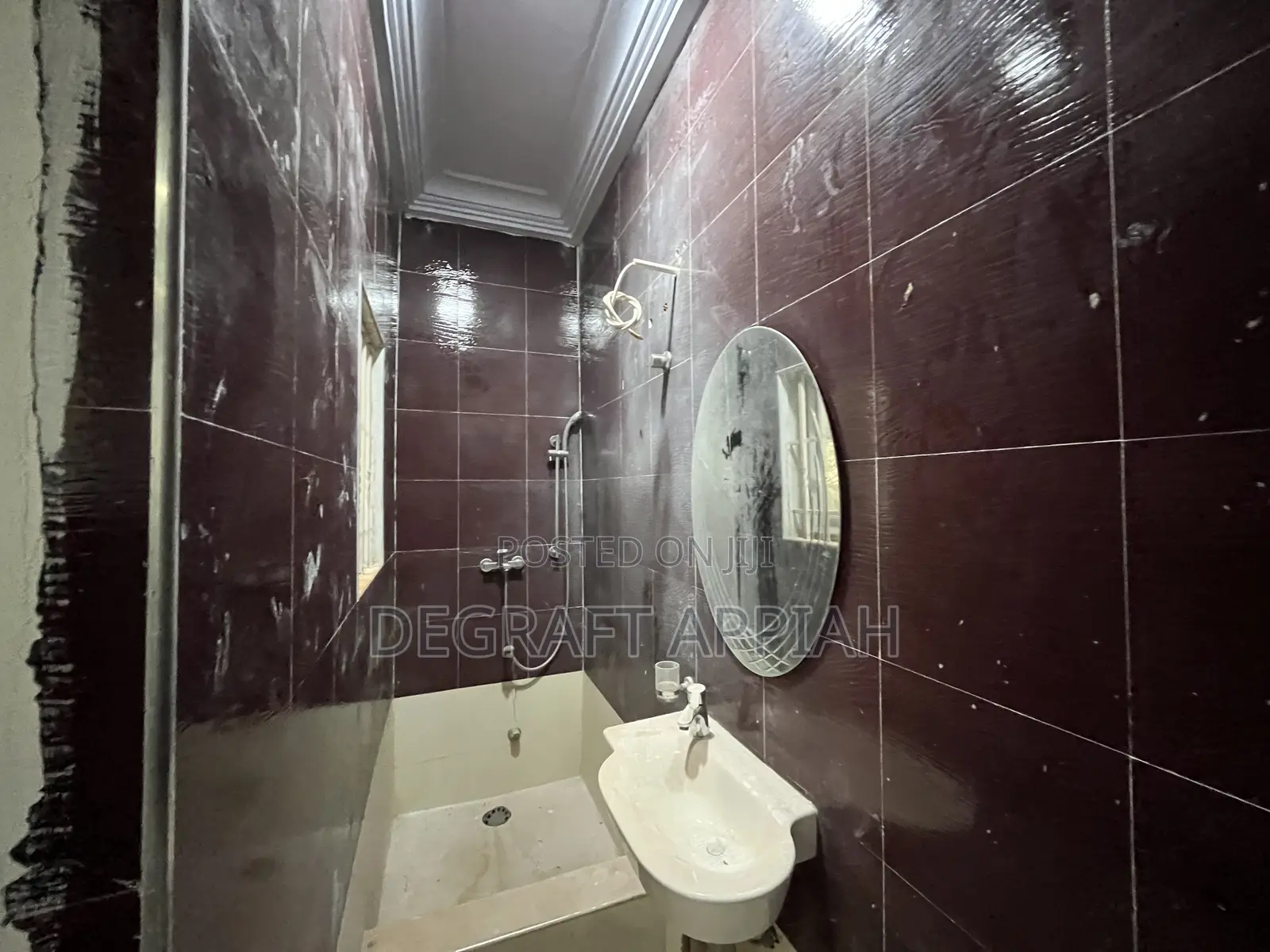 6bdrm House in Santasi Trede, Kumasi Metropolitan for sale