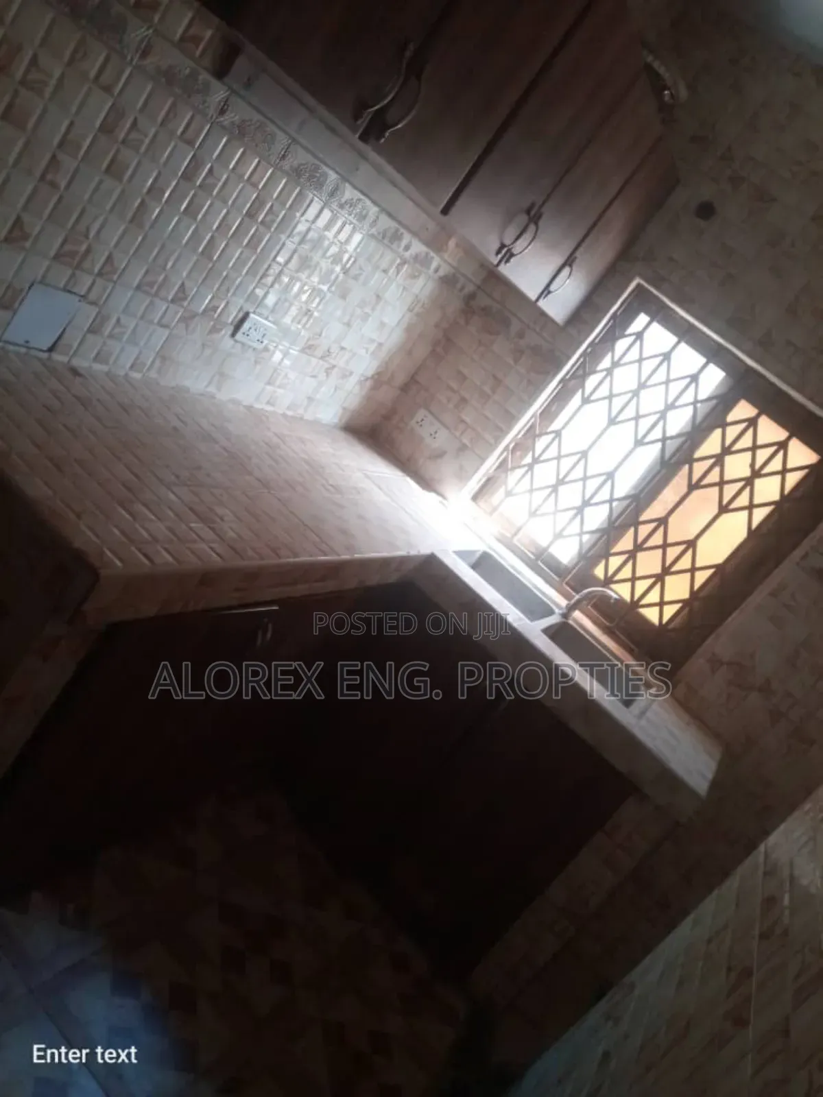 3bdrm Apartment in Ashieyie, Adenta for rent