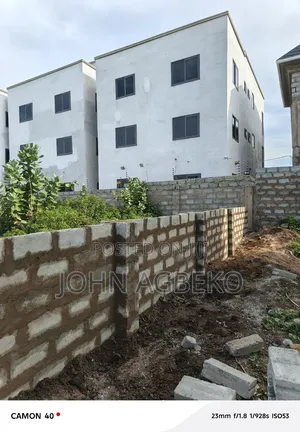 Building Contractor