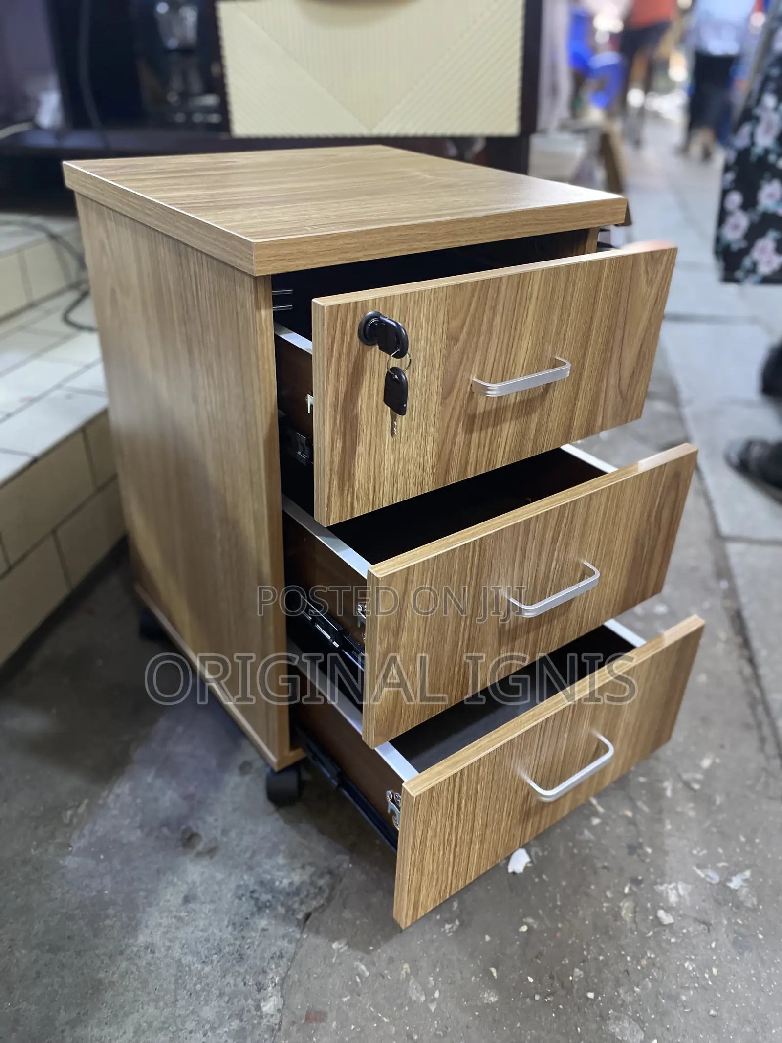 Bedside Cabinet/Drawer( 3 in 1 )