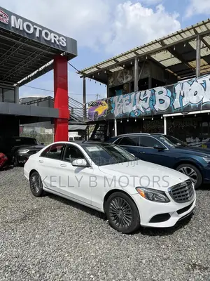 Mercedes-Benz C300 Luxury 4dr AWD 4Matic Sedan (2.0L 4cyl 7A) 2015