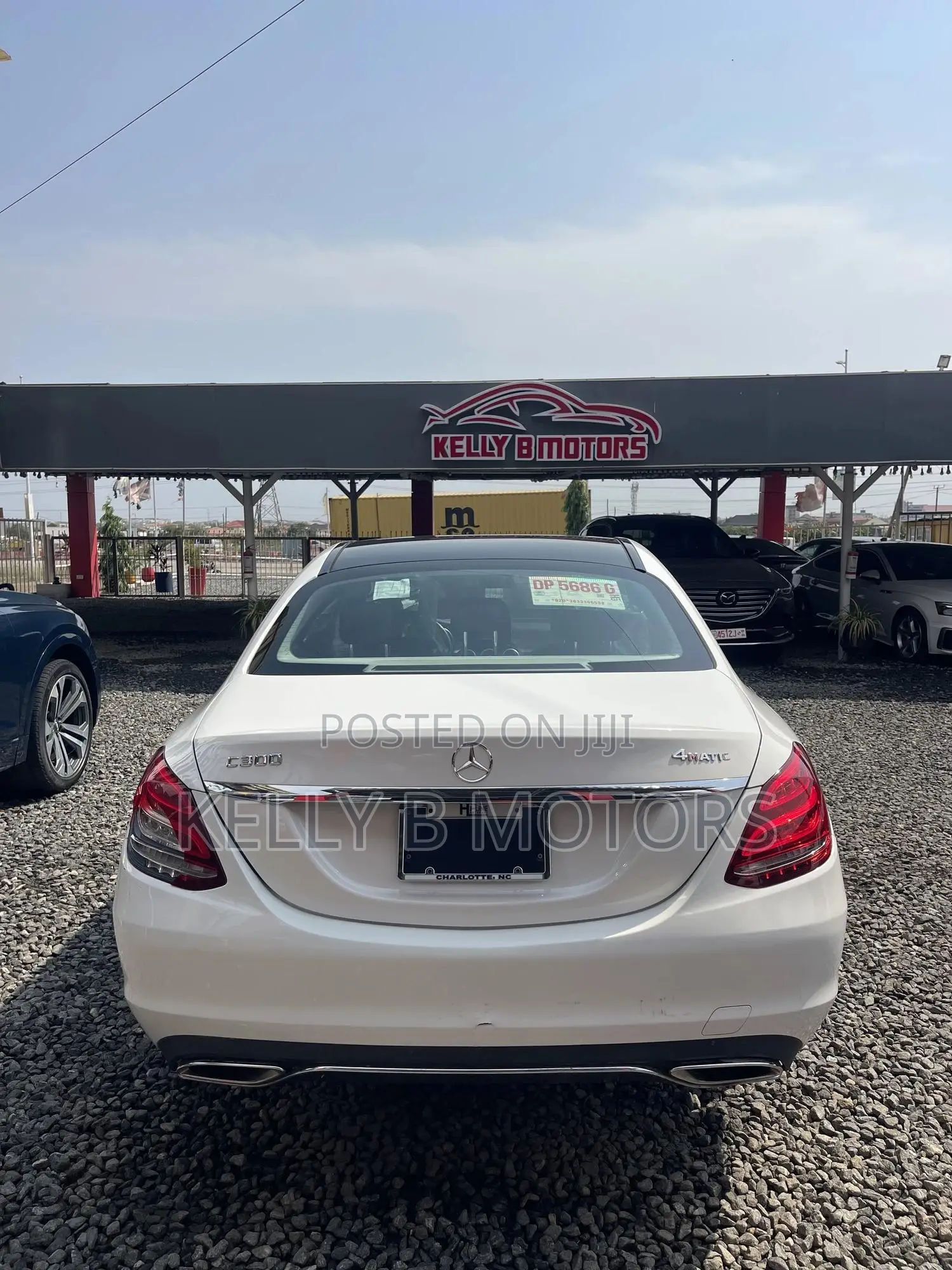 Mercedes-Benz C300 Luxury 4dr AWD 4Matic Sedan (2.0L 4cyl 7A) 2015