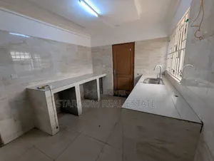 4bdrm Duplex in Tesano for rent