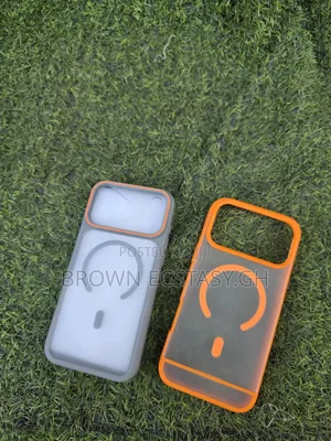 iPhone 17 Pro Max Hard Shell Semi Transparent Case