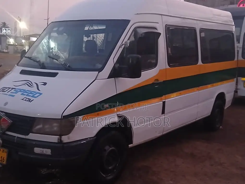 Mercedes-Benz Sprinter 1998 White