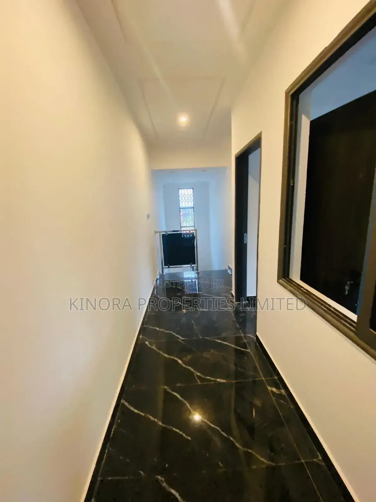 2bdrm Duplex in Oyarifa for sale