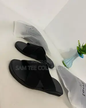 Fashion Men's Casual Cross Suede Slippers. Free Delivery to Anywhere