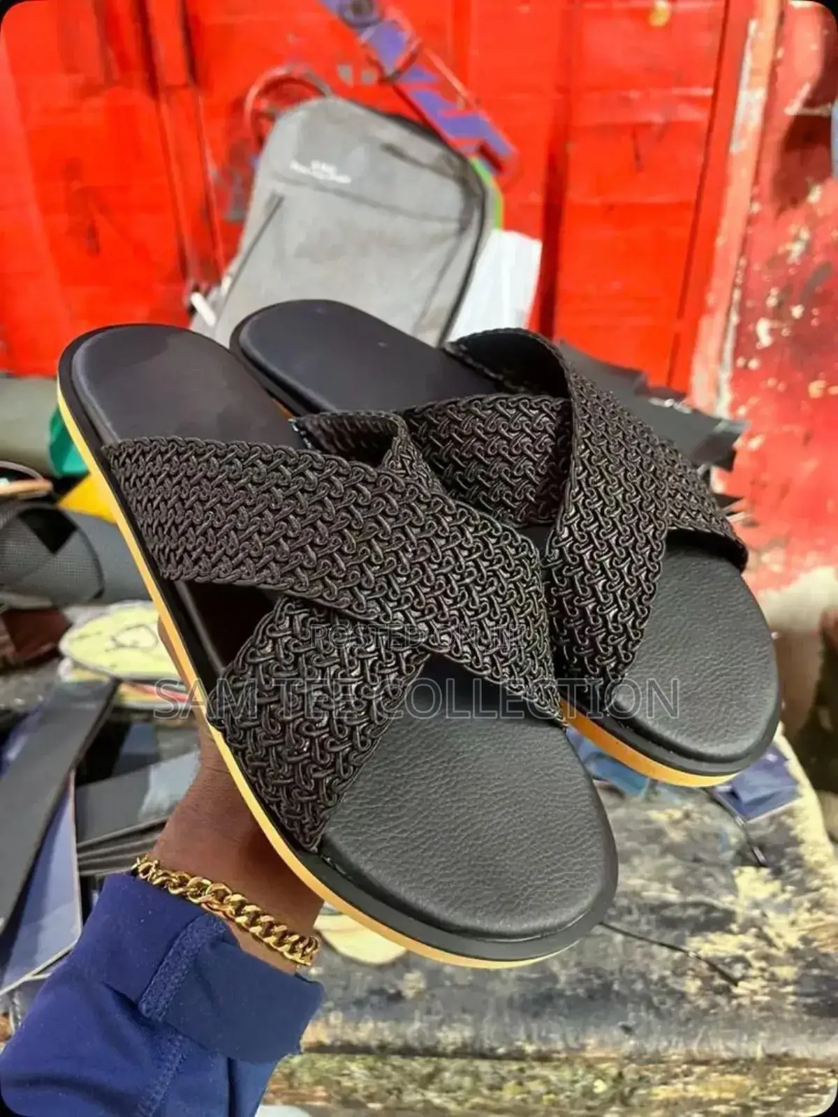 Original Threaded Chunk Slippers. Free Delivery Anywhere in Ghana