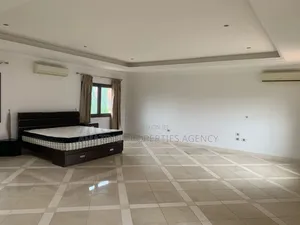 5bdrm House in East Legon for rent