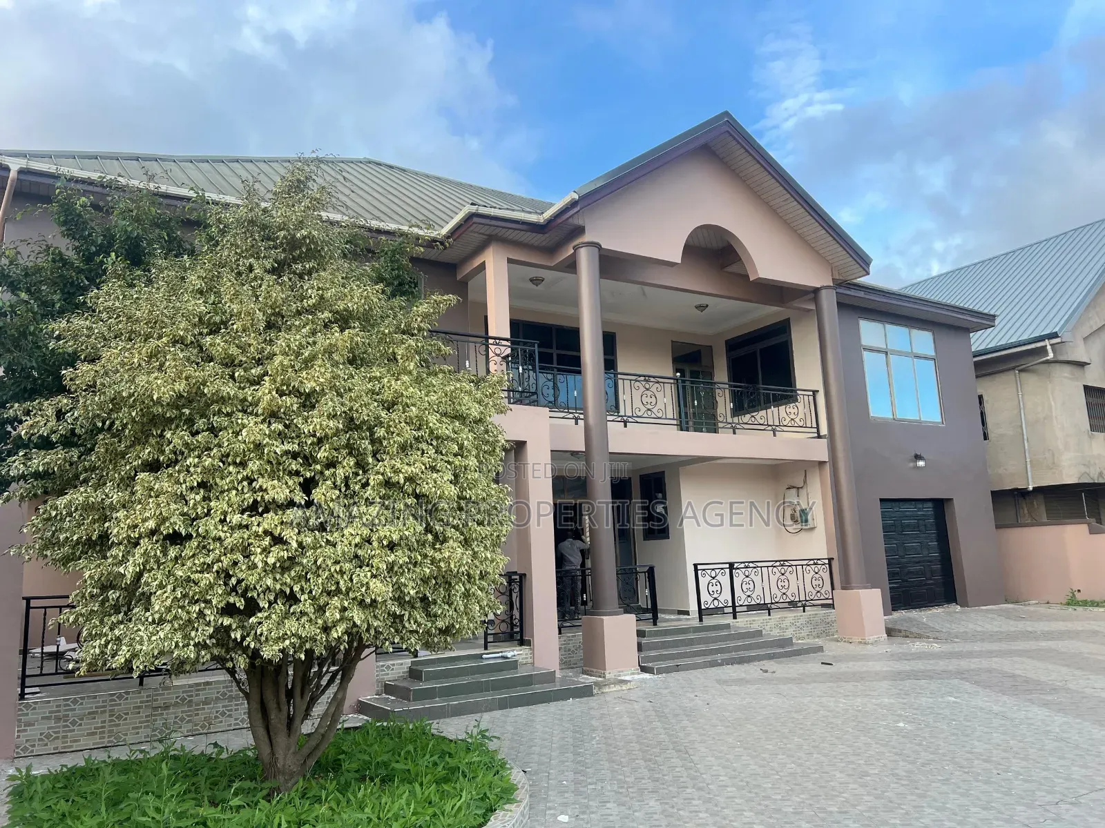 5bdrm House in Adjiringanor, East Legon for rent