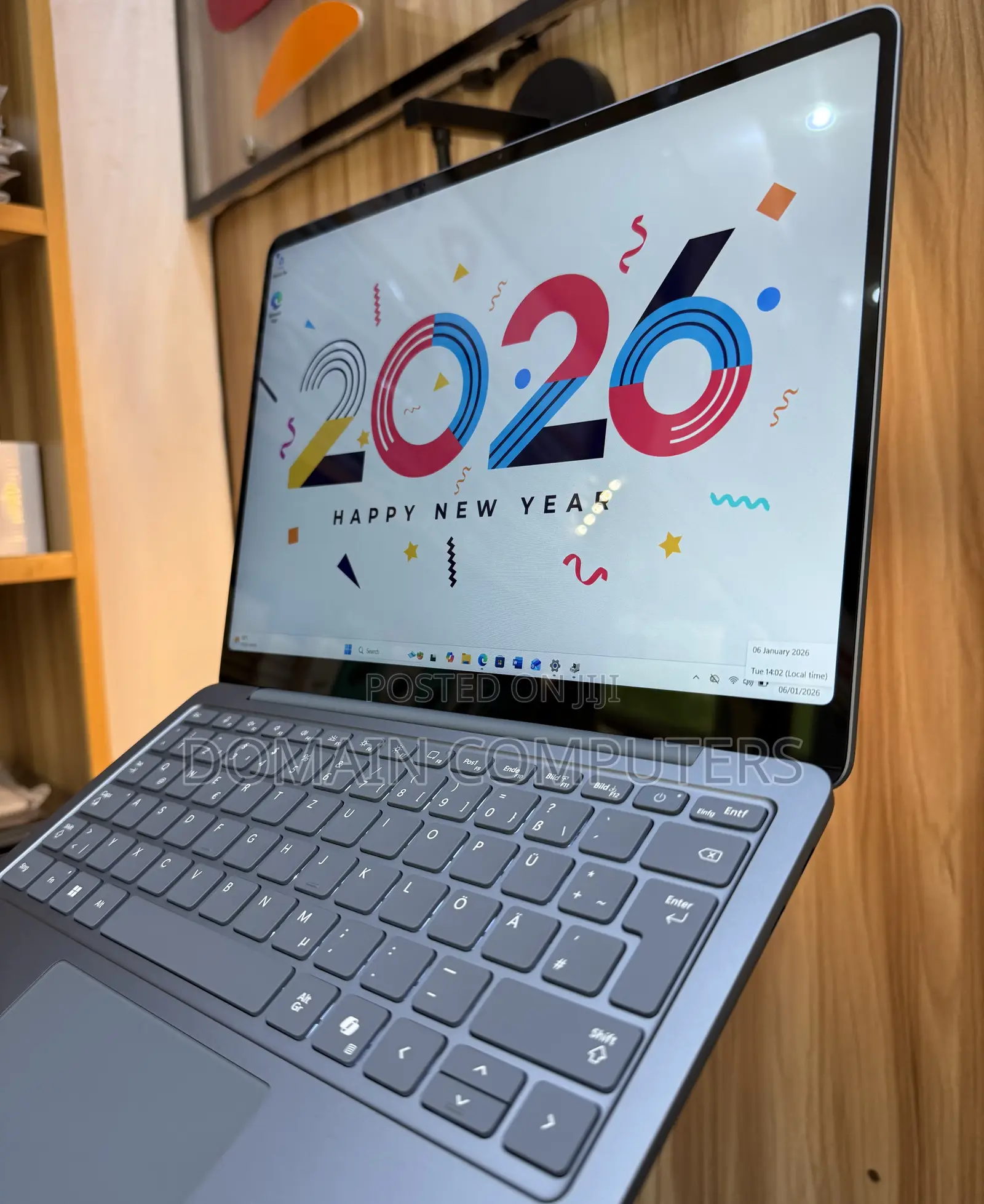 New Microsoft Surface Laptop 16GB Qualcomm Snapdragon X Plus SSD 512GB