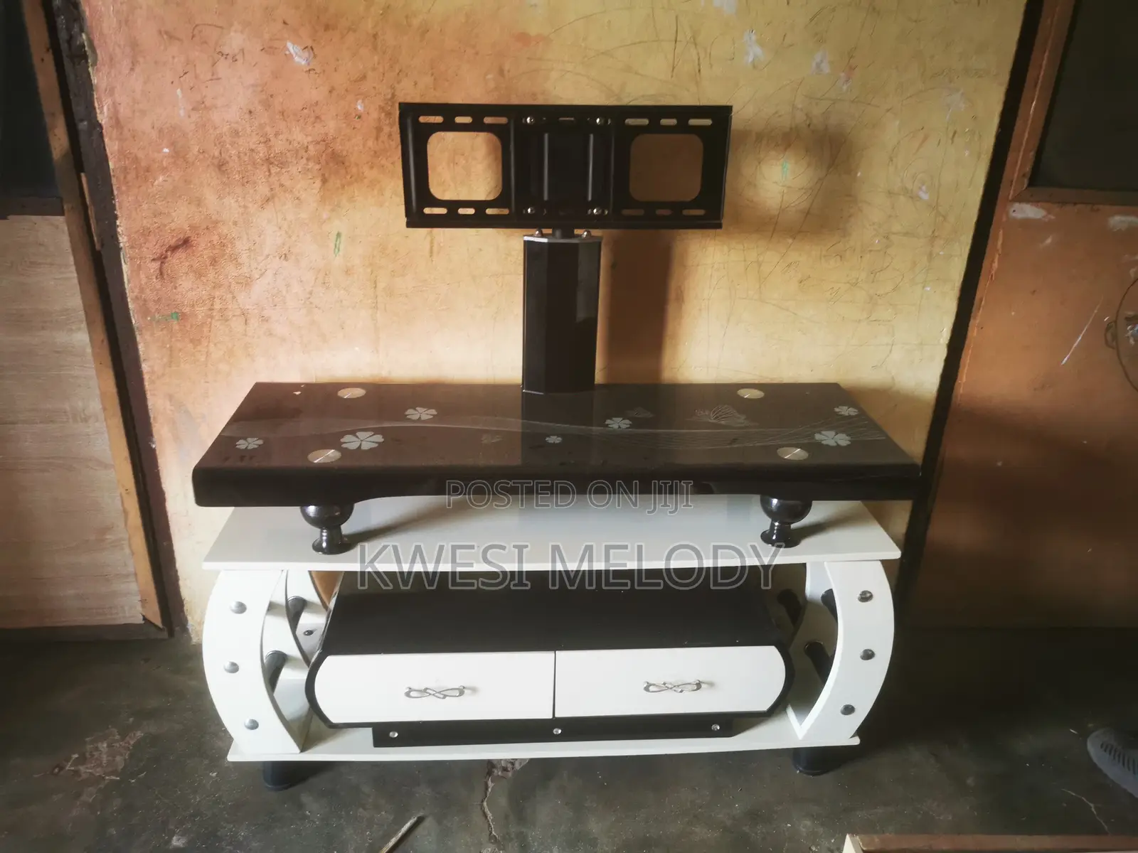 Tv Stand With Bracket