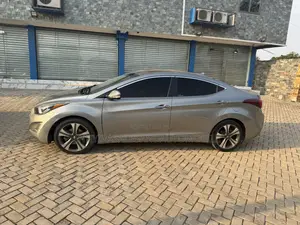 Hyundai Elantra Limited 4dr Sedan (1.8L 4cyl 6A) 2015 Gray