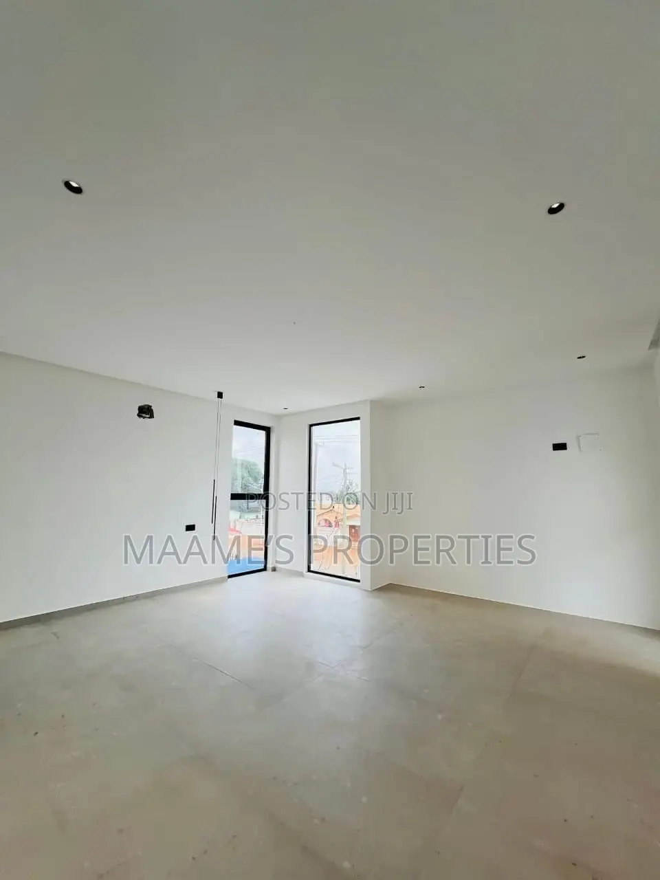 4bdrm Duplex in Ashaley Botwe for sale