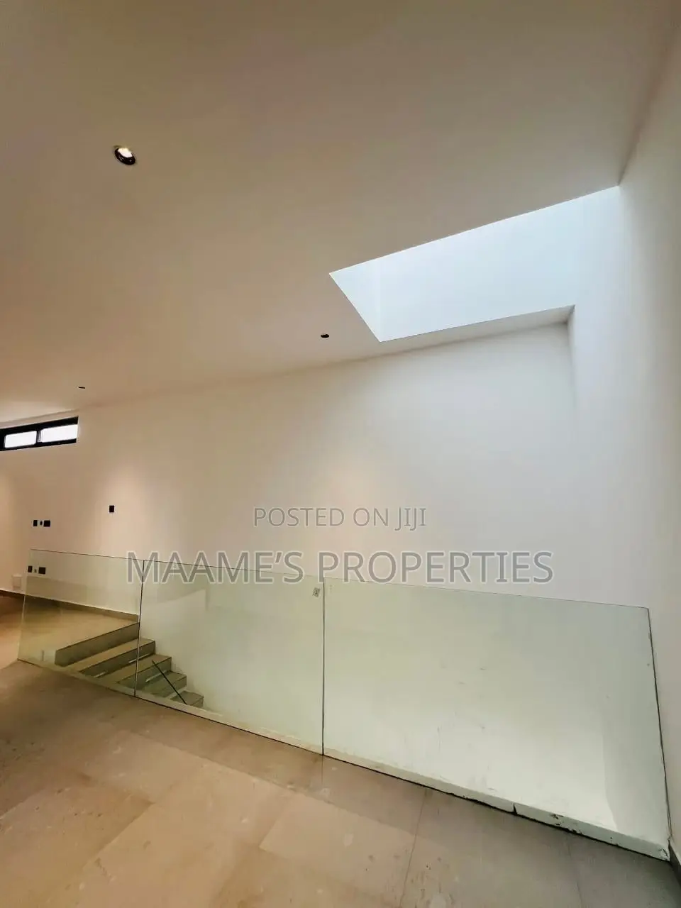 4bdrm Duplex in Ashaley Botwe for sale