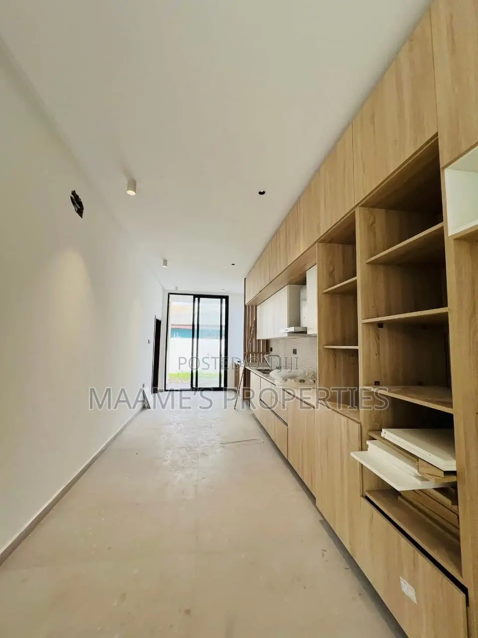 4bdrm Duplex in Ashaley Botwe for sale
