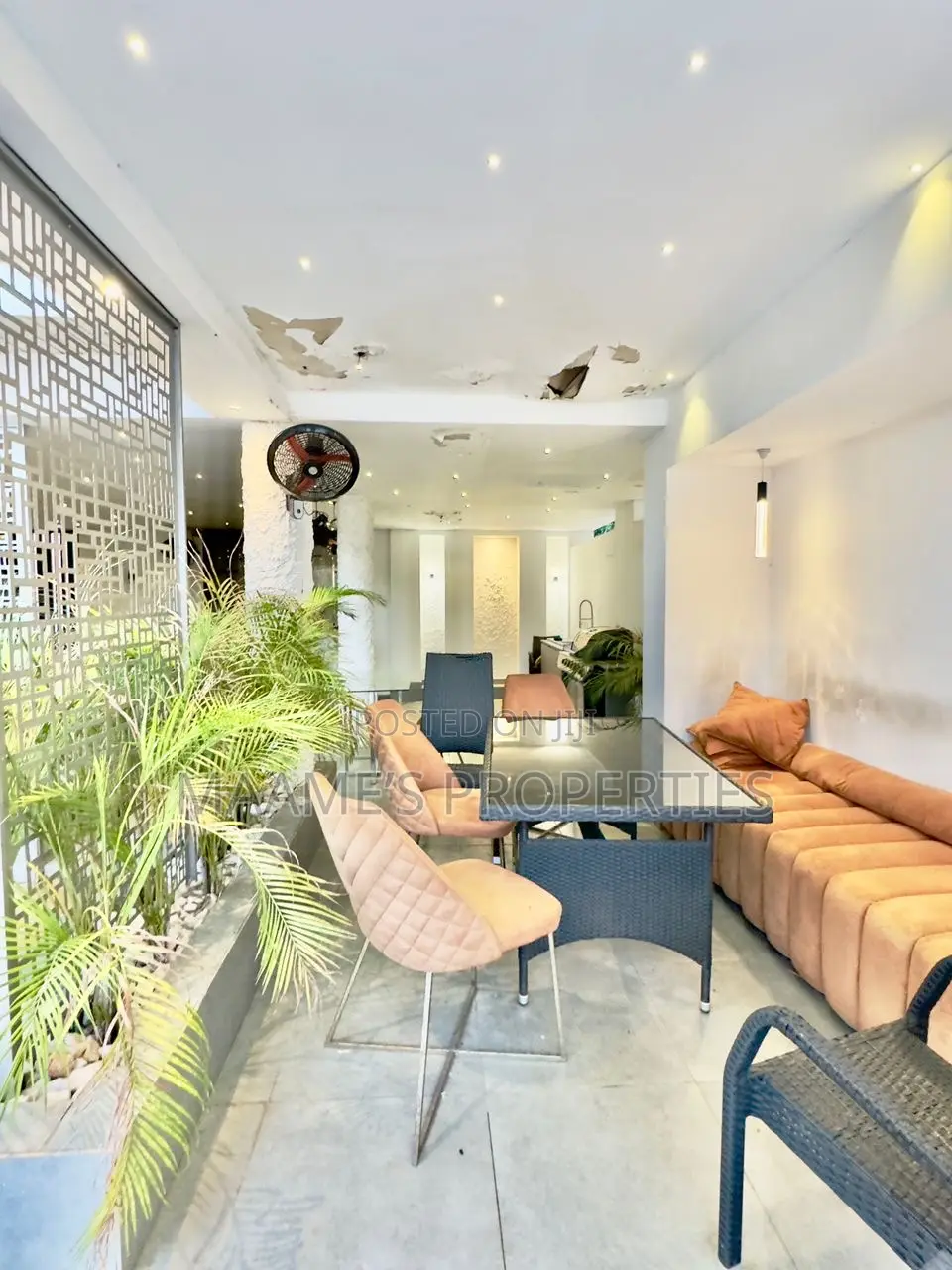 6bdrm Mansion in Cantonments for sale