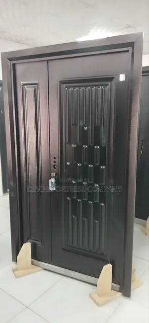 High Quality Paladin 866 Rough 11⁄2 Door for All Weather Conditions