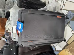 Quality Fabric 24 Inches Medium Size Traveling Bag.