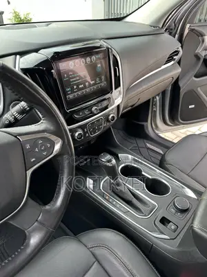 Chevrolet Traverse Premier AWD 2019 Gray